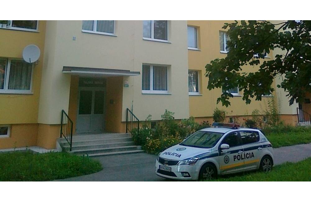 Foto: Policajti pomohli žene na Vlčincoch, ktorá sa vyhrážala samovraždou