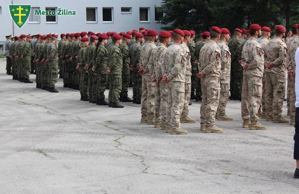 Foto: 5. pluk špeciálneho určenia privítal vojakov vracajúcich sa z misie v Afganistane