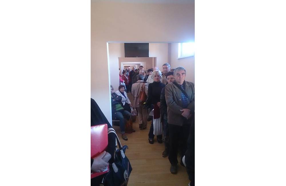 Foto: Zdravotné stredisko na Hálkovej: 50 pacientov u jedného lekára, čo sa dialo?