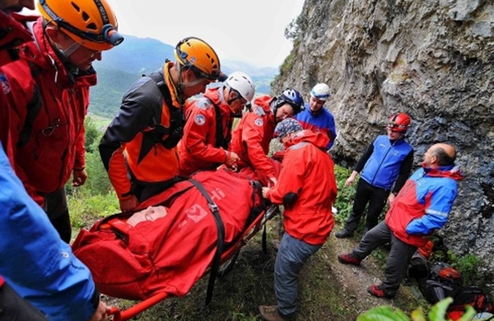Horolezci počuli volanie o pomoc v Belských skalách, potom našli zraneného 15-ročného chlapca