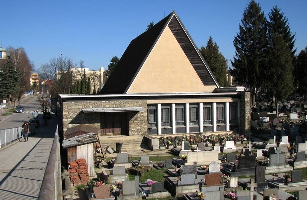 Foto: Nedôstojný pohreb - mesto nestihlo zabezpečiť organizáciu, ponúklo odškodné 15 eur