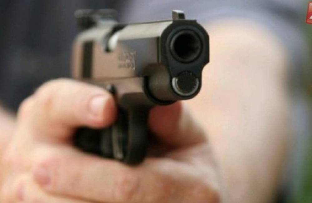 Foto: V Trnovom neznámy páchateľ strieľa broky do domov, ohrození sú aj ľudia