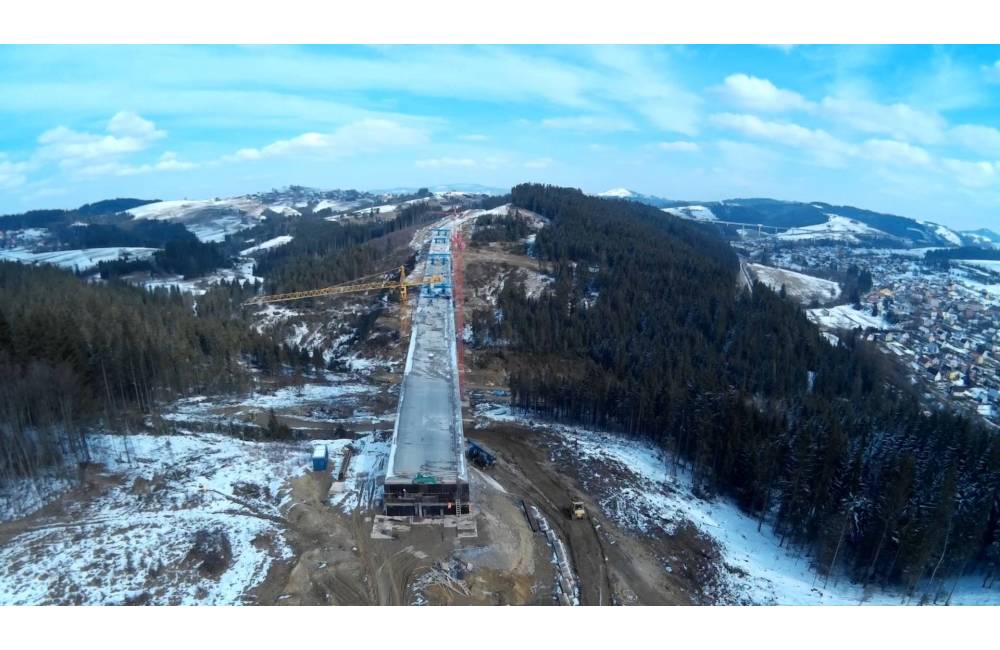 Foto: Most Valy - najvyšší most na Slovensku je spojený