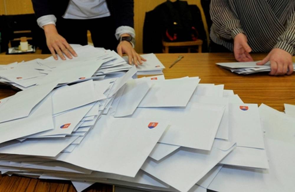 Foto: Voľby vyhráva zatiaľ SMER-SD, Štatistický úrad priebežne aktualizuje výsledky.