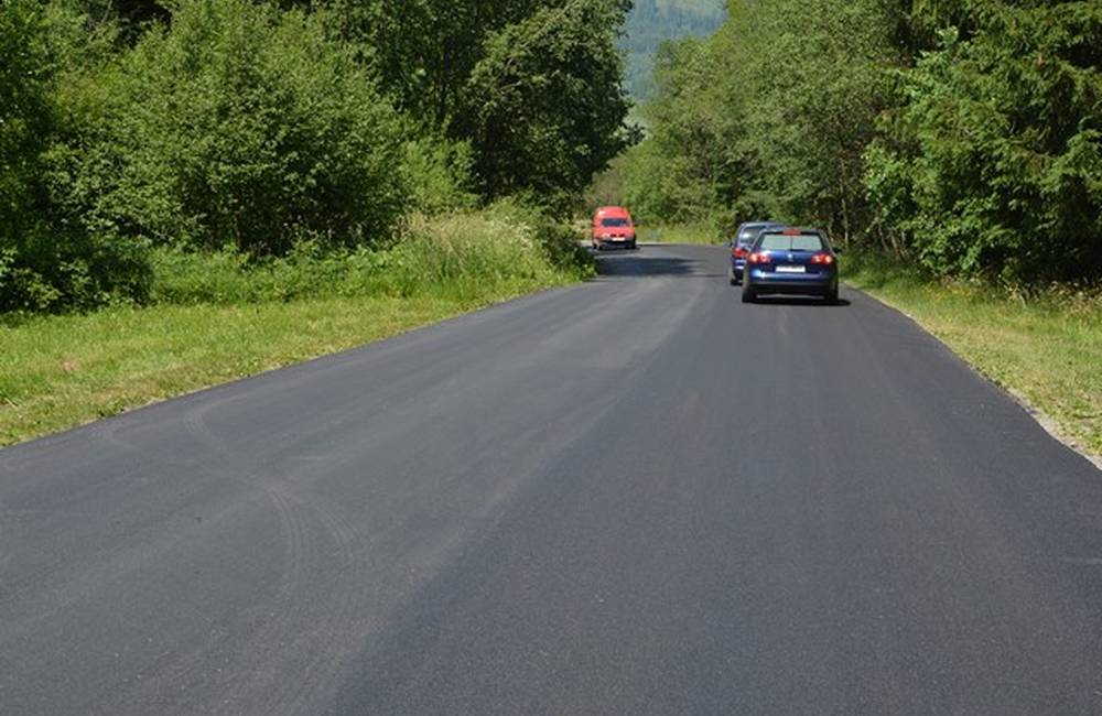 Foto: Turisti sa dočkali - Spálená dolina má tri kilometre nového asfaltu