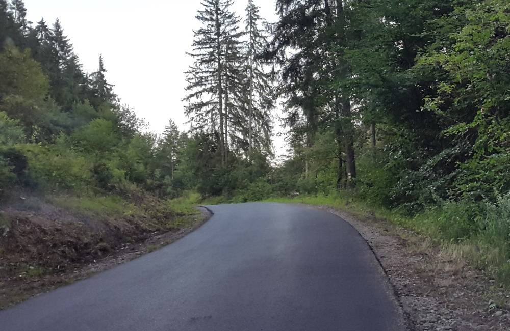 Foto: Cesta z Tepličky do Zástrania má nový asfaltový koberec