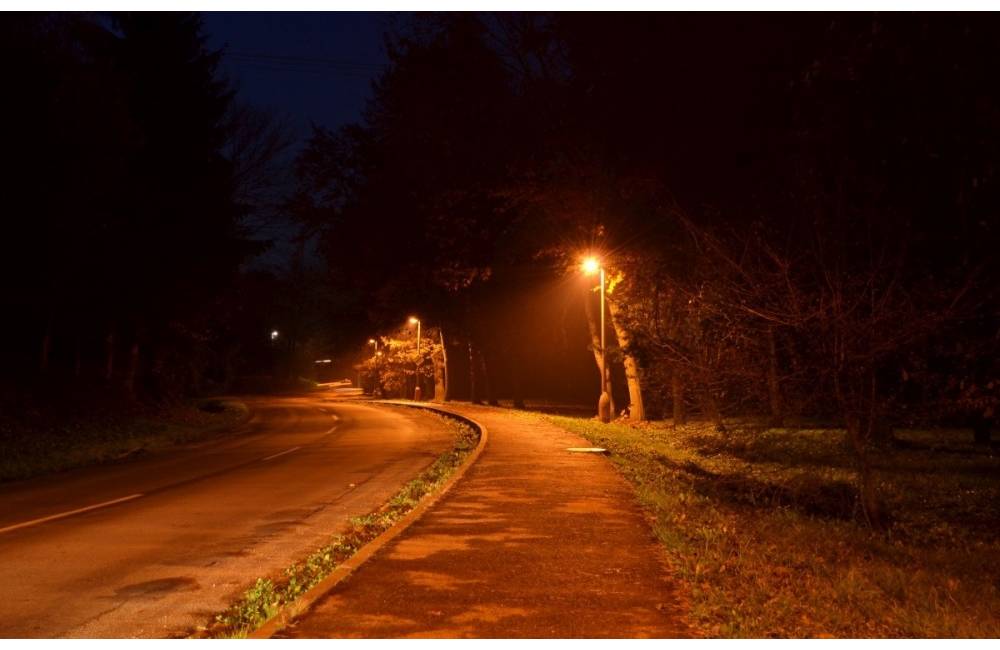 Foto: V mestských častiach Trnové, Rosinky, Bytčica doplnia verejné osvetlenie tam, kde chýba