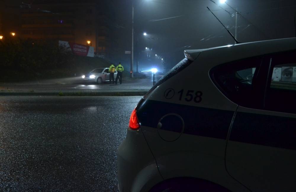 Foto: Počas Silvestrovskej noci nabúral na Hájiku len 18-ročný vodič, po nehode nafúkal 1,6 promile
