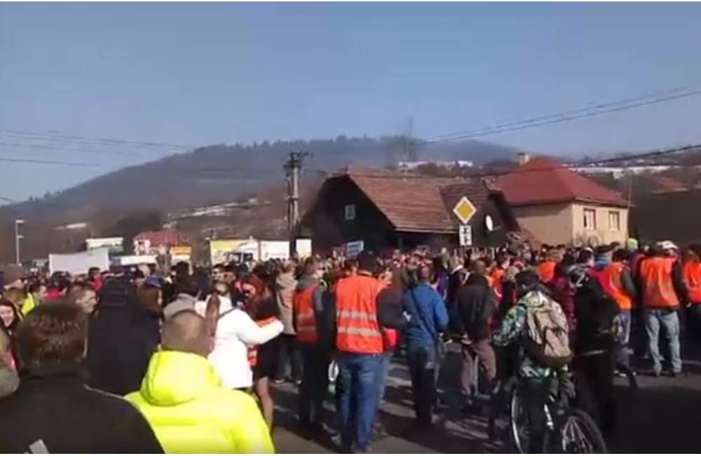 Foto: Už zajtra po druhý krát zablokujú protestujúci cestu na Kysuciach