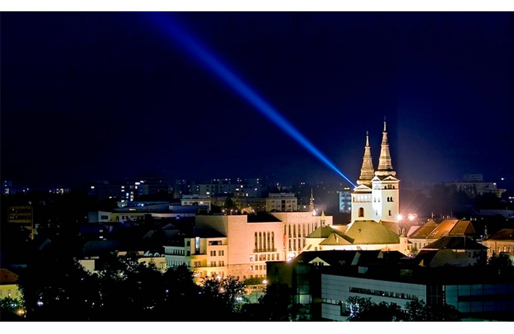 Foto: Mesto sa aj tento rok zapojí do Hodiny Zeme, na hodinu vypne osvetlenie Farského kostola a okolia