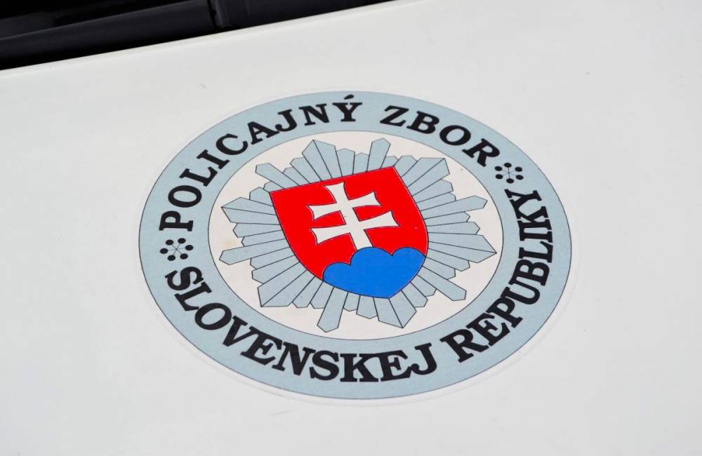 Foto: Ženu z Českej republiky okradli na stanici v Žiline, kriminalista v službe zlodejku pohotovo zadržal