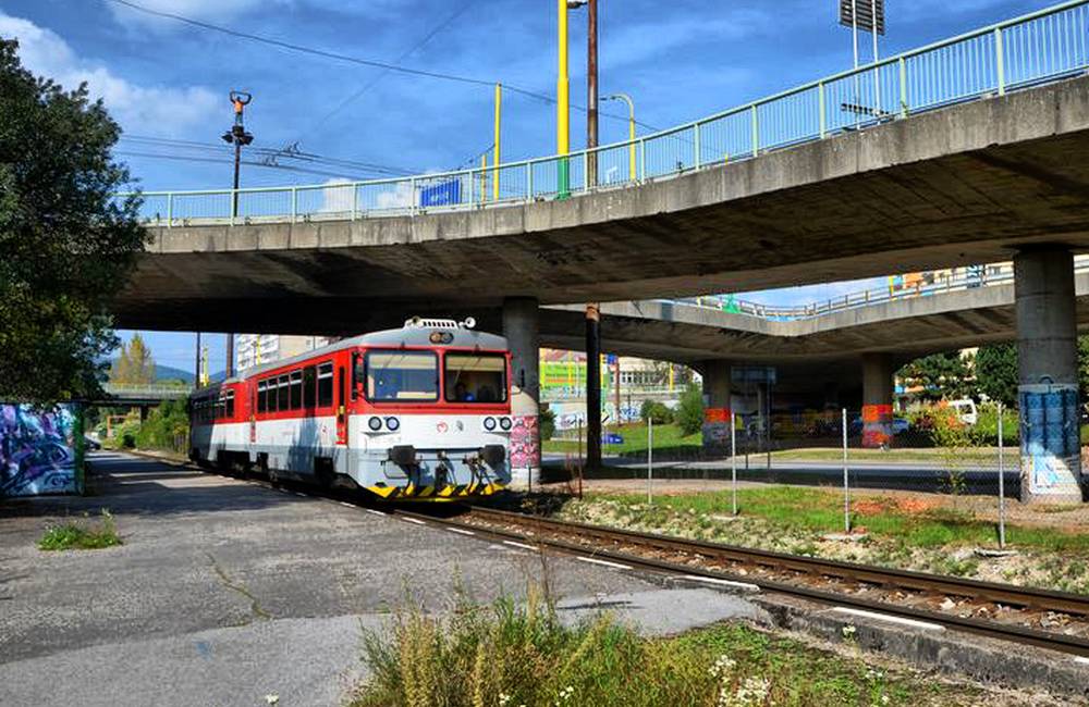 Pre práce na železničnej trati Žilina - Rajec nebudú vlaky premávať 10 dní