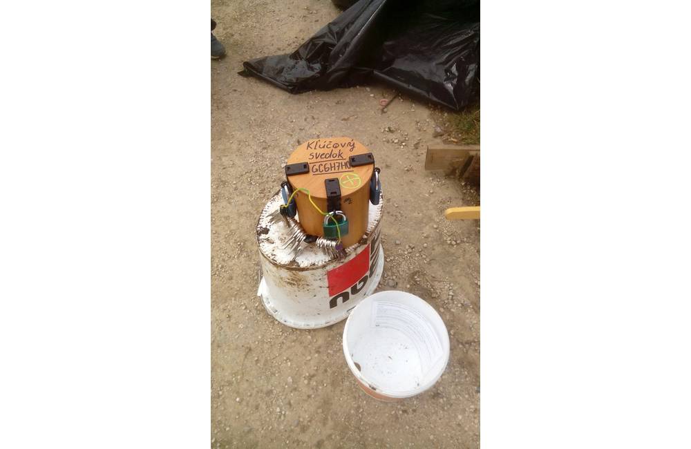 Foto: Pri čistení Hradiska od odpadkov našli kľúčového svedka
