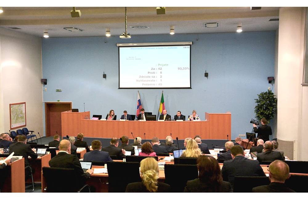 Foto: Poslanci Žilinského samosprávneho kraja navýšili župný rozpočet o 26 miliónov eur