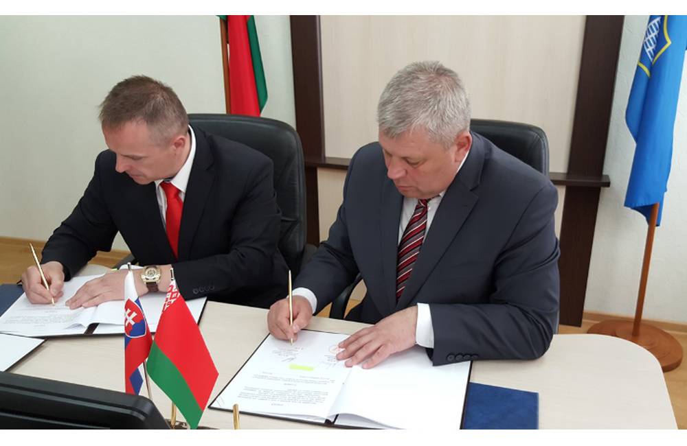 Foto: Zmluva s Grodnom, dvanástym partnerským mestom Žiliny, bola oficiálne podpísaná!