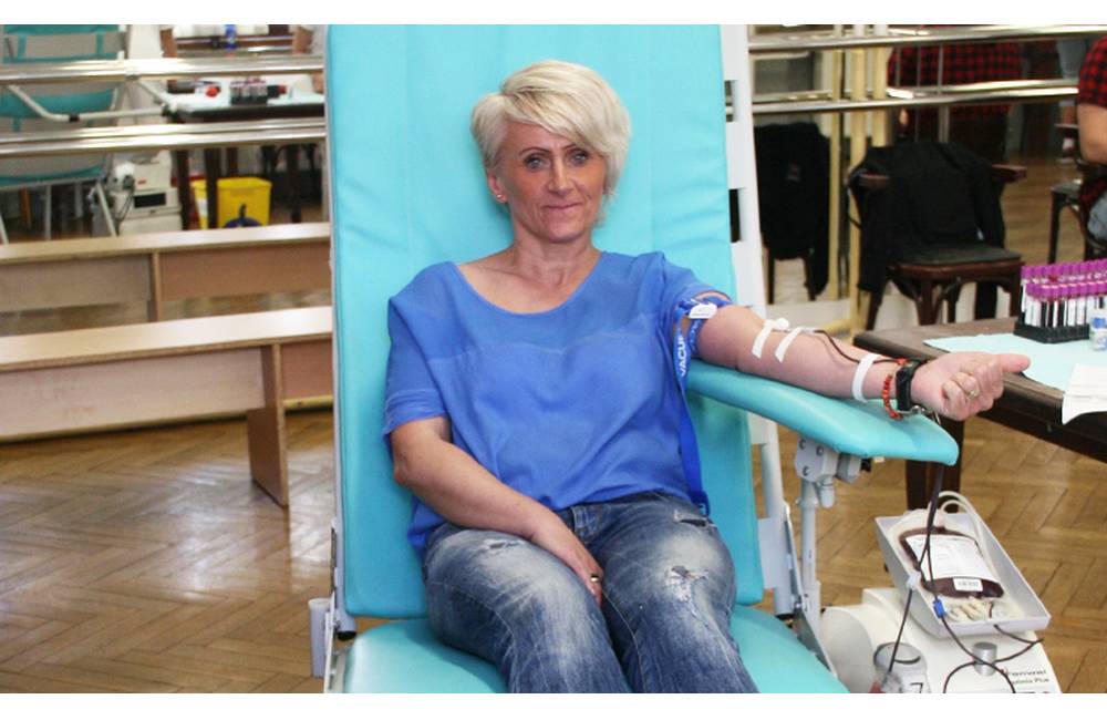Foto: V rámci Divadelnej kvapky krvi darovali Žilinčania spolu takmer 12 litrov krvi