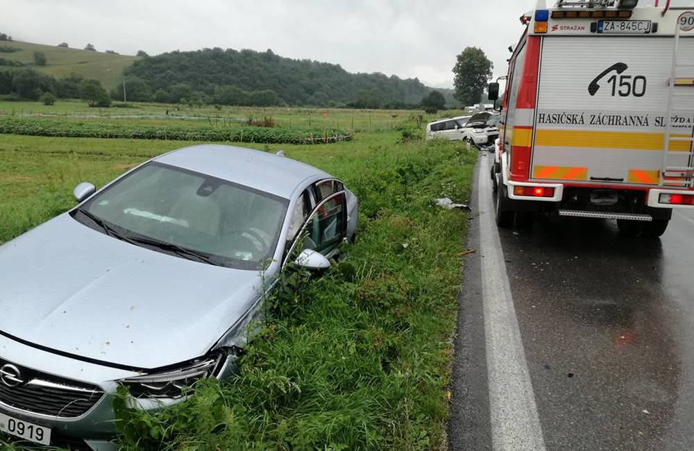 Foto: Na dvoch obchádzkových trasách Strečna došlo k dopravným nehodám