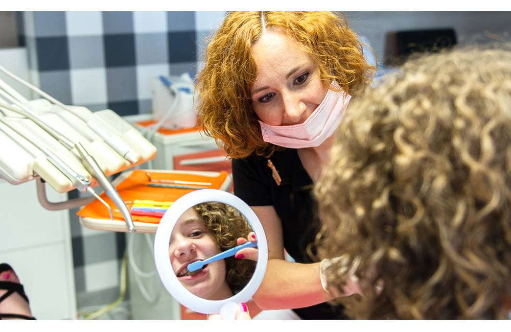 Novootvorená dentálna hygiena be DENTAL neďaleko Mariánskeho námestia ošetrí dospelých aj deti