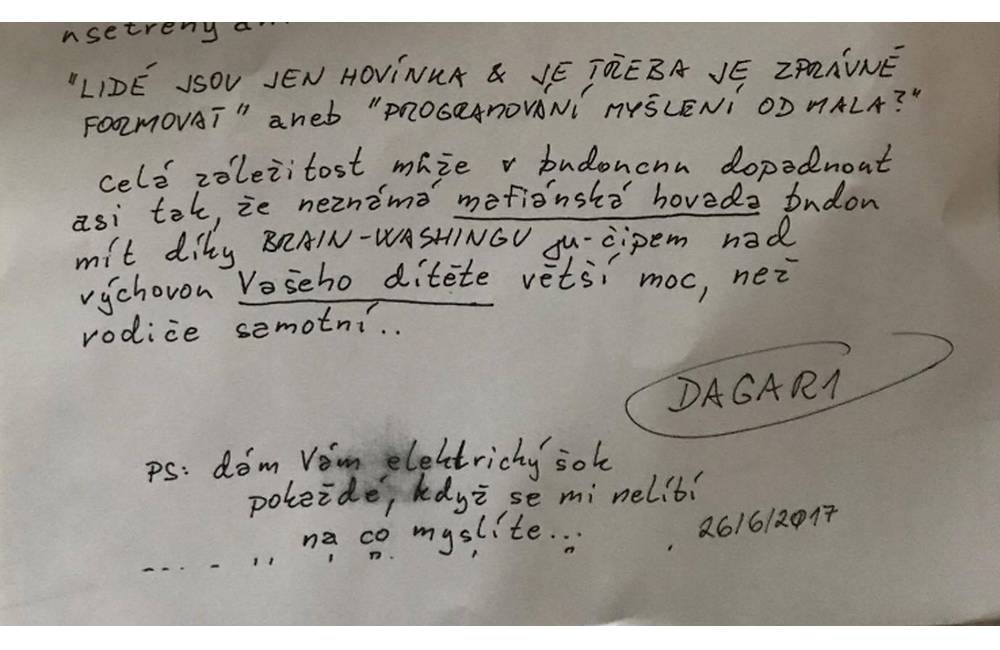 Vozidlá s nežilinskými ŠPZ si v piatok na Solinkách našli za stieračom zvláštny list