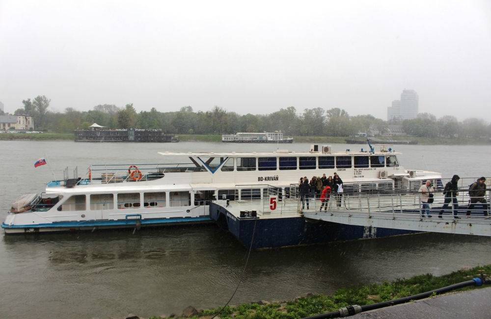 UNIZA pozýva stredoškolských nadšencov vodnej dopravy na prezentačnú plavbu loďou Žilina