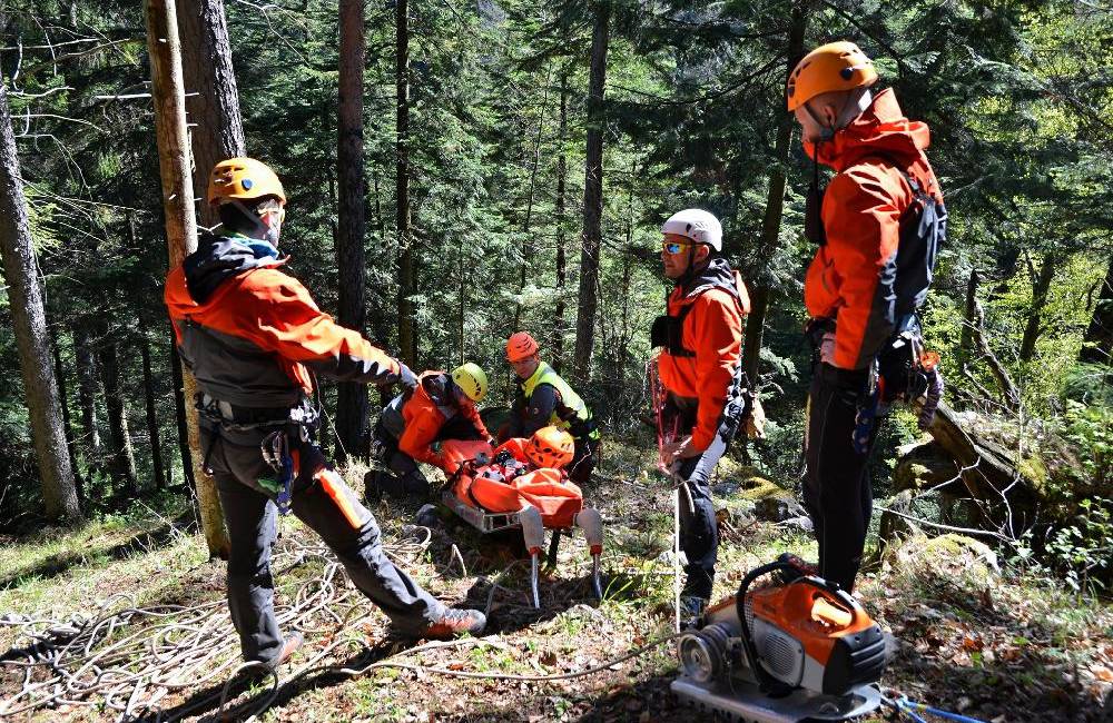 Foto: 44-ročný turista si poranil nohu na Fačkovskom sedle, na pomoc mu prišli horskí záchranári