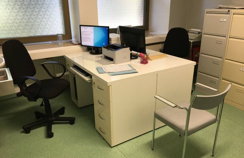 LIVING centrum venovalo kancelársky nábytok pre onkourologické oddelenie FNsP Žilina