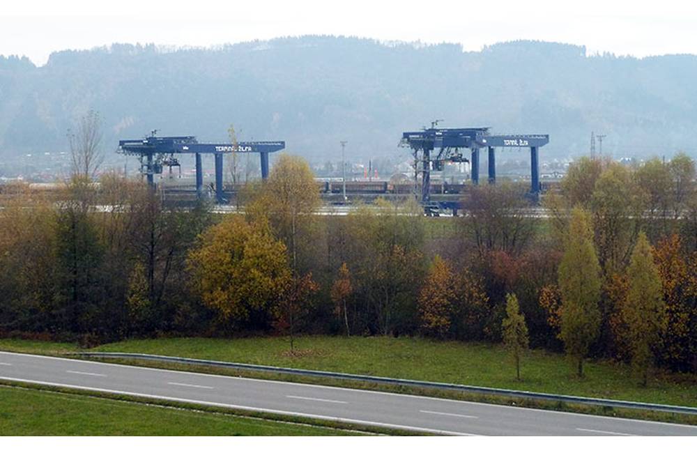 Vláda začne hľadať prevádzkovatela terminálu pri Vodnom diele v Žiline, zmluvu plánuje na 30 rokov