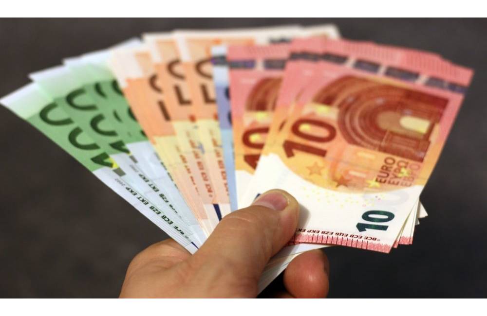 Podvodníci s rozmieňaním peňazí opäť úradujú, za minútu dokážu obrať pokladníka aj o 150 eur