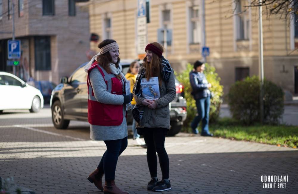 Stovky dobrovoľníkov pomáhali v stredu v Žiline v rámci evanjelizačného Godzone tour 2017