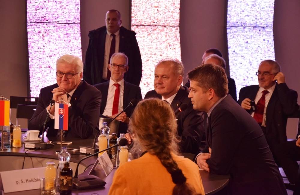 Foto: V Žiline sa stretli dvaja prezidenti, diskutovali na tému budúcnosti demokracie v Európe