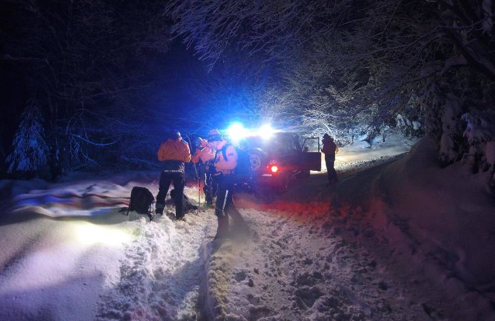 Dvaja mladí českí lyžiari zablúdili v hustej hmle na Chlebe, na pomoc im prišli horskí záchranári
