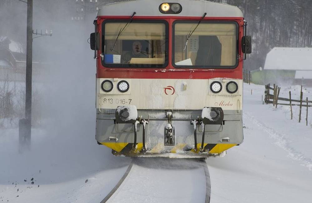 Výlukové práce na železničnej trati Žilina - Rajec budú pokračovať aj v pondelok 19. februára