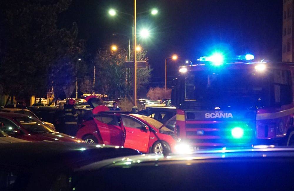 AKTUÁLNE: Na sídlisku Solinky horelo osobné auto, za posledné dva týždne ide o štvrtý prípad