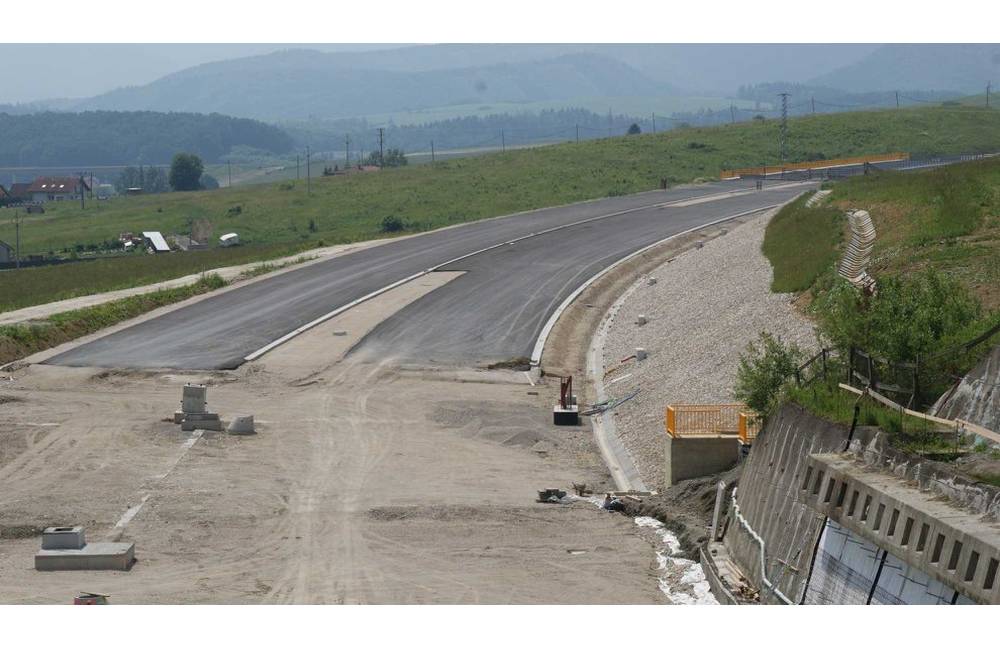 Cesta III/2101 v obci Hôrky bude až do konca septembra kvôli výstavbe diaľnice uzavretá