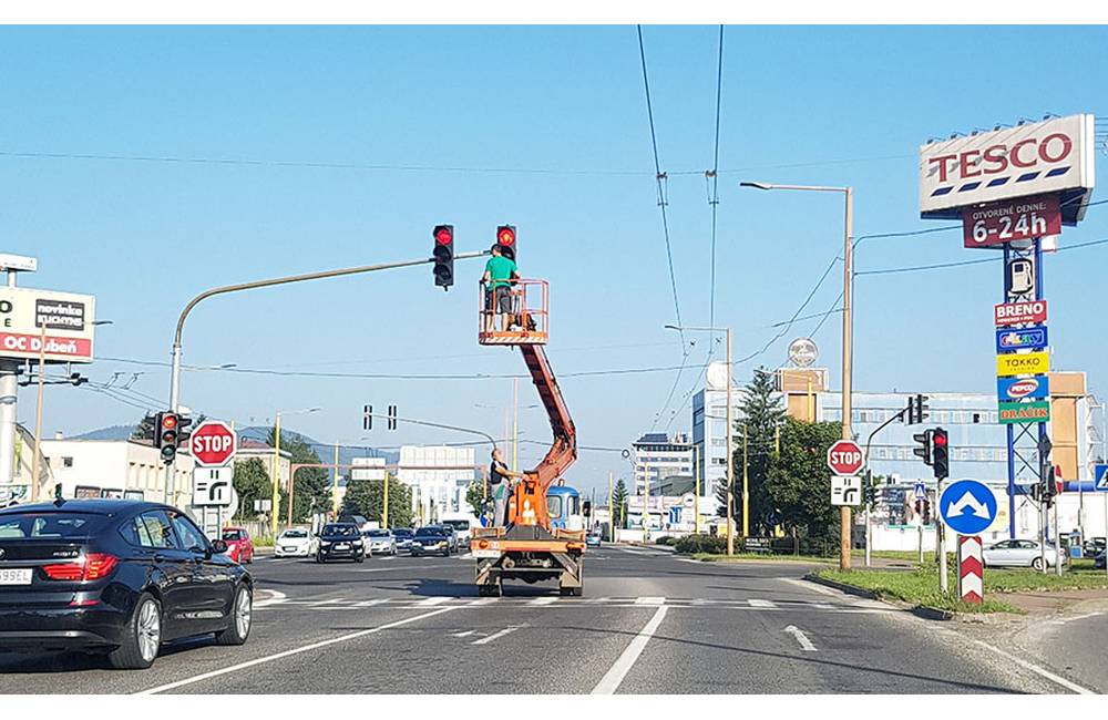 Dnes ráno prebiehalo na Košickej čistenie semaforov