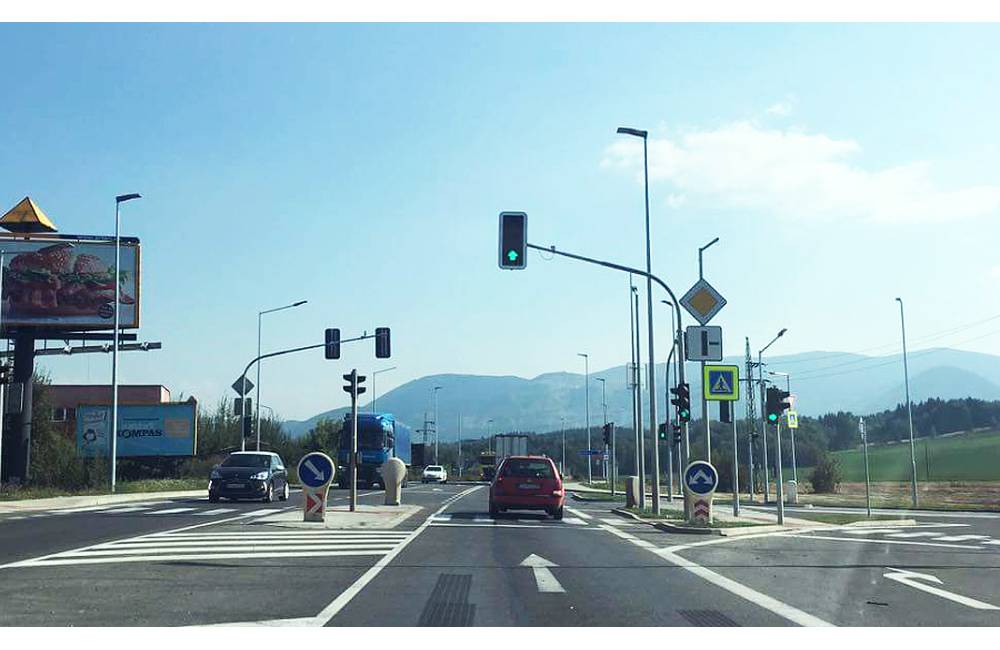 AKTUÁLNE: Svetelná križovatka na ceste I/18 na Šibeniciach už funguje