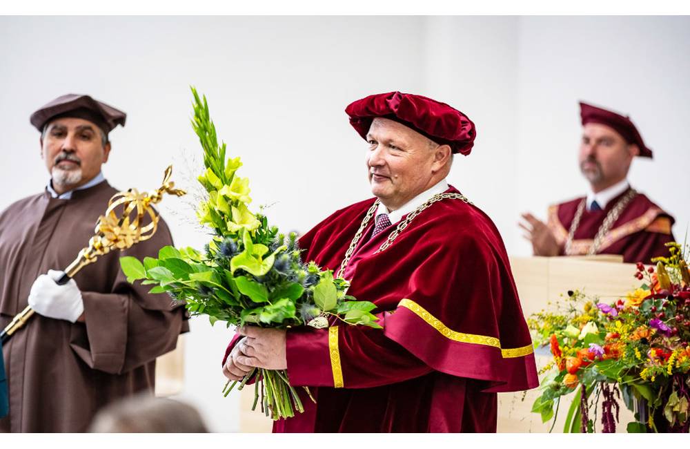 Na Žilinskej univerzite v Žiline dnes inaugurovali nového rektora aj otvorili akademický rok