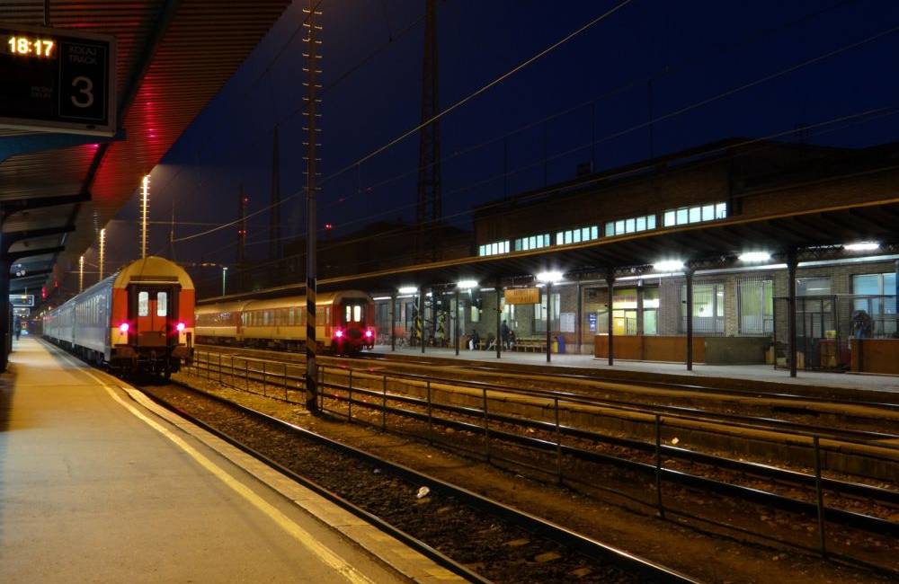 AKTUÁLNE: Pri Hornom Hričove usmrtil vlak osobu, meškanie je približne 70 minút