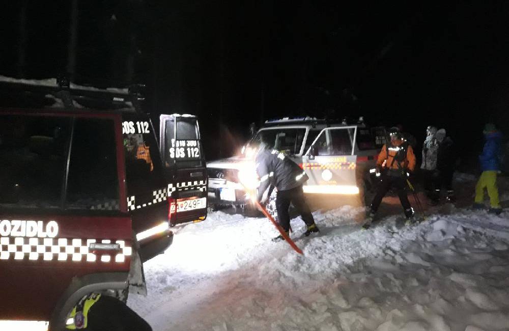 Štvorica turistov nestihla lanovku zo Snilovského sedla, v tme ich hľadali horskí záchranári