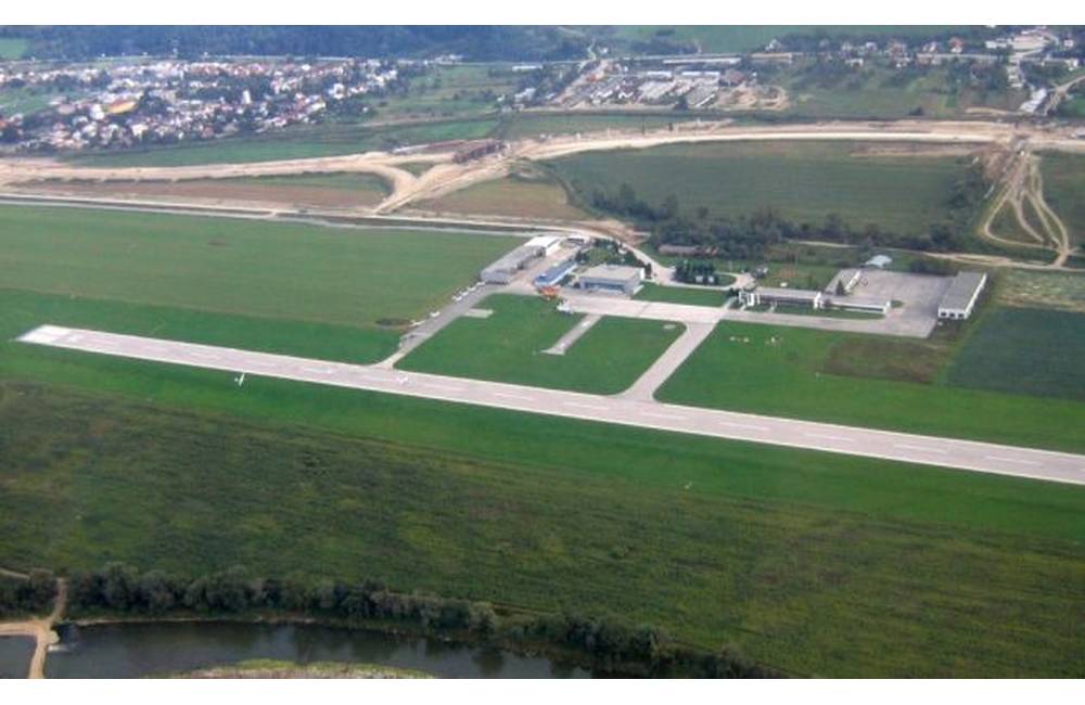 AKTUÁLNE: Župní poslanci schválili prevzatie takmer 2/3 akcií Letiskovej spoločnosti Žilina