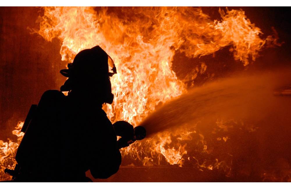 V okresoch Žilina a Bytča platí od dnešného rána zvýšené nebezpečenstvo vzniku požiaru!