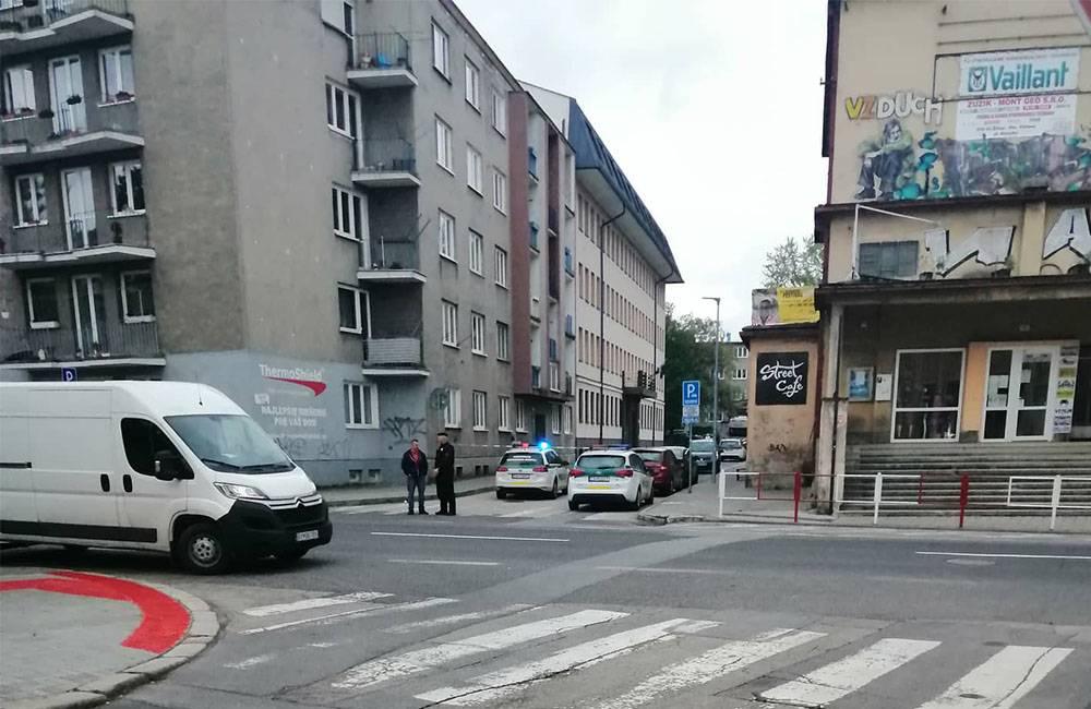 Foto: AKTUÁLNE: Súdy na Slovensku evakuuje polícia pre nahlásenú bombu, zásahy prebiehajú aj v Žiline