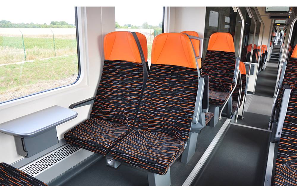 FOTO: V najbližších 2 rokoch pribudne v Žilinskom kraji 25 nových vlakov, výrobca ich už testuje