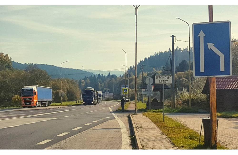 Foto: Vo Svrčinovci pribudnú semafory, vďaka ktorým bude možné regulovať dopravu a zmierniť kolóny