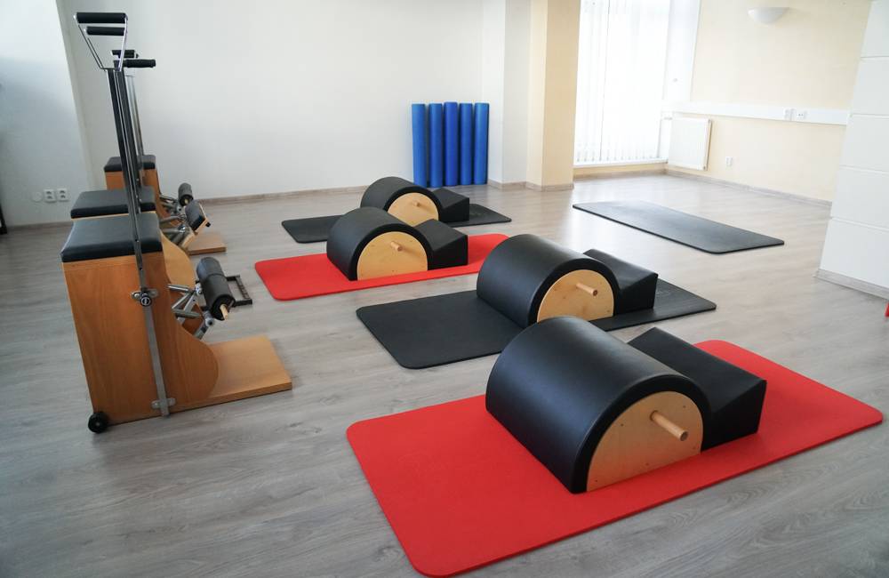 V žilinskom Pilates studiu pomáhajú ľuďom odstrániť bolesti chrbtice či problémy sedavých zamestnaní
