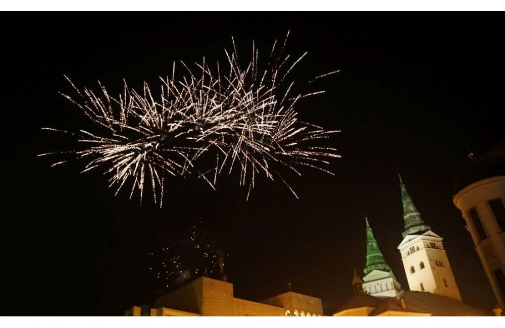 Novoročný ohňostroj v Žiline zo strechy mestského divadla odpália 1. januára 2020 o 17:30 hodine