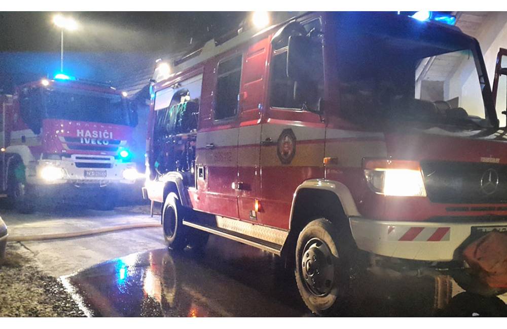 V obci Višňové došlo v noci k požiaru luxusného auta, spôsobená škoda je 50-tisíc eur
