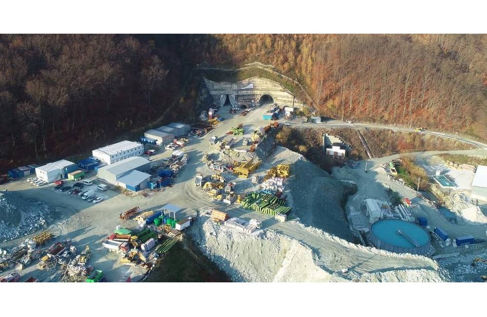 NDS žiada od zhotoviteľa tunela Višňové sumu 14,75 milióna eur za nesplnenie míľnikov