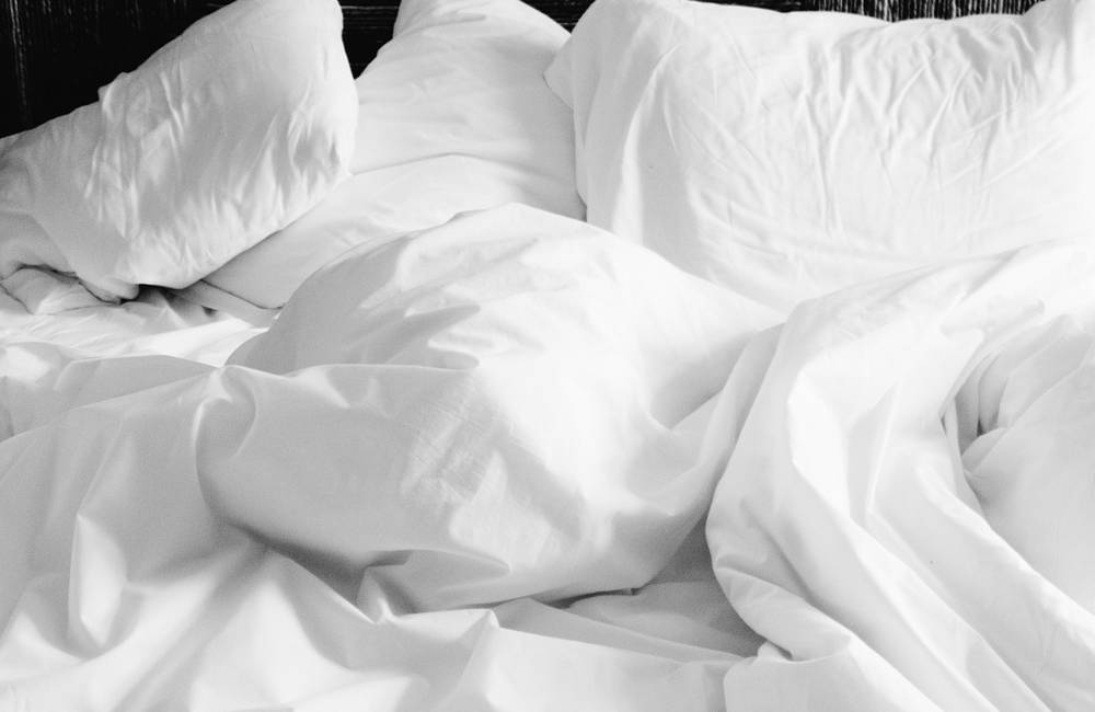 Hotely, penzióny či podnikatelia darovali župe viac než 1 300 kusov posteľnej bielizine