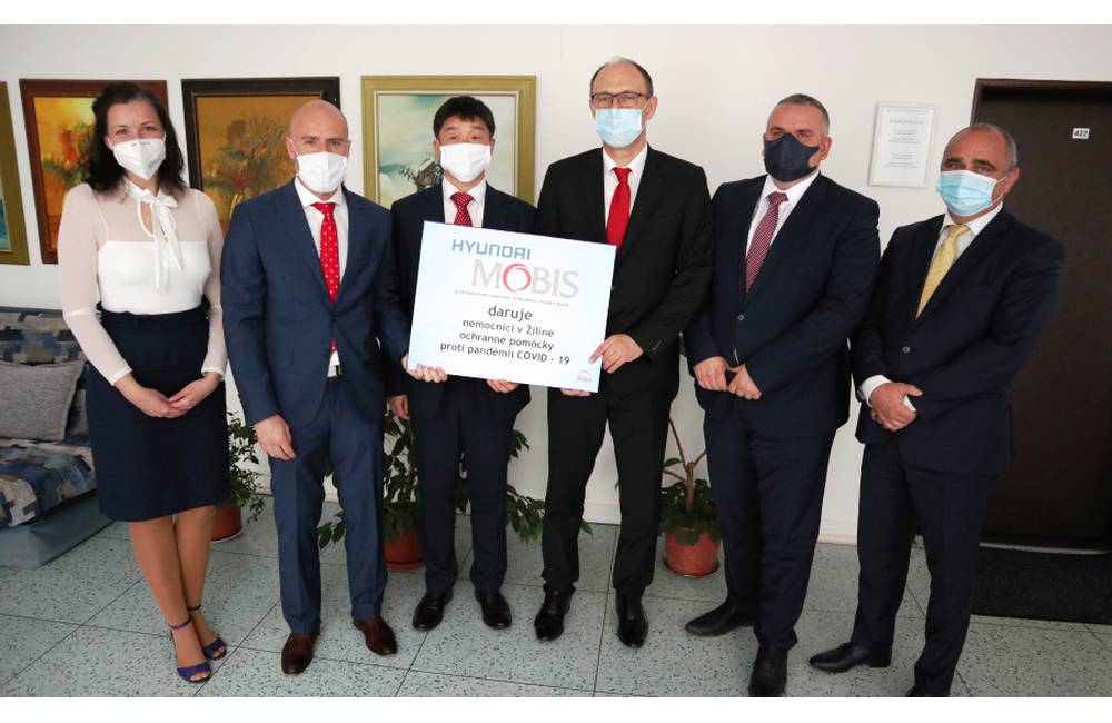 Mobis Slovakia daroval nemocniciam v Žilinskom a Trenčianskom kraji ochranné pomôcky za 110-tisíc